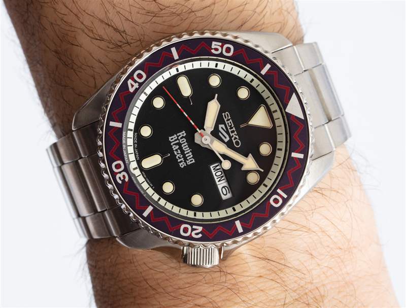 動(dòng)手實(shí)踐：Seiko 5 Sports x Rowing Blazers 手表帶視頻采訪