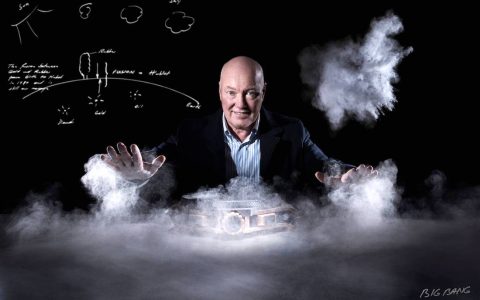 剛剛在 LVMH 擔任新職務的 Jean-Claude Biver 回答了 aBlogtoWatch 觀眾的問題