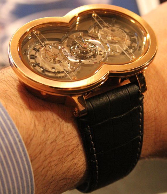 MB&F HM1鐘表機(jī)腕表
