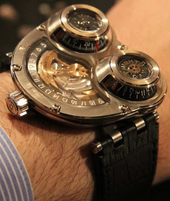 MB&F HM1鐘表機(jī)腕表