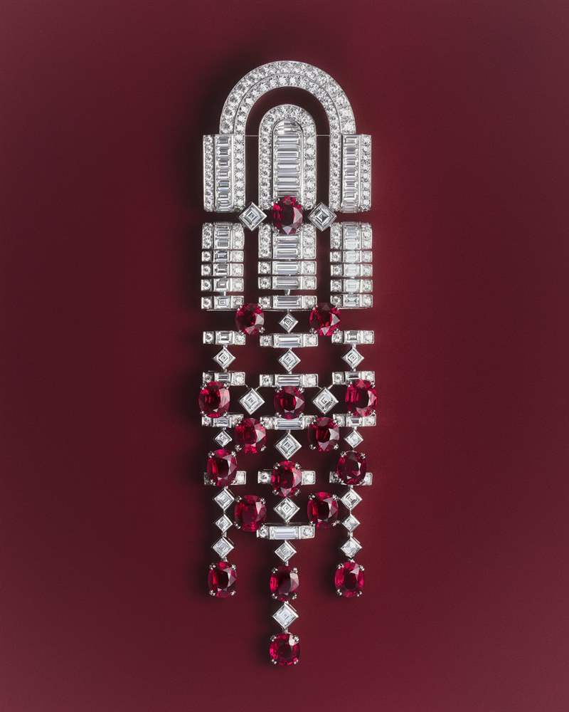Boucheron成都舉行「世家寶詩龍?bào)w驗(yàn)空間——革新創(chuàng)藝，始于1858」展覽