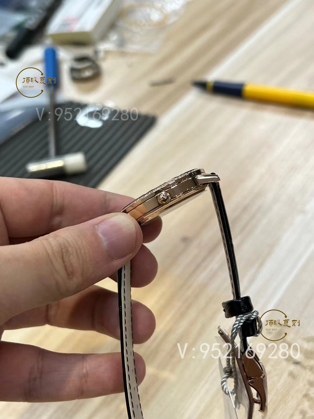 APS廠(chǎng)積家約會(huì)系列3442440：玫瑰金鉆圈復(fù)刻女表的極致演繹》
